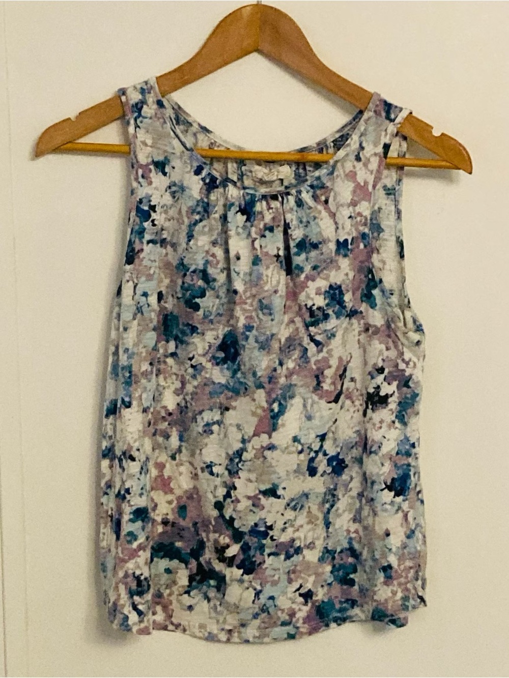 Cupio  Scoop-Neck Watercolor Floral Tank Top Blue and Purple Size S Cotton Blend